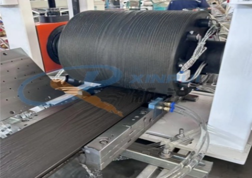 Полное руководство по выбору лучшего экструдера WPC для композитного настила