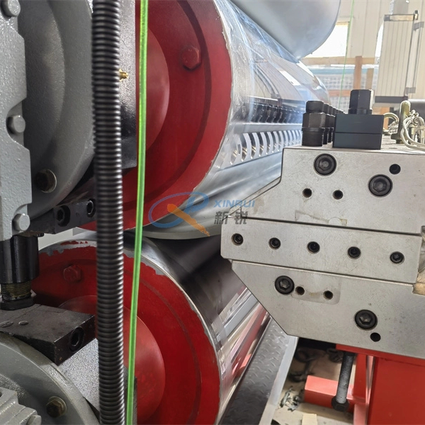 Линия по производству защитной плитки для полиэтиленового кабеля