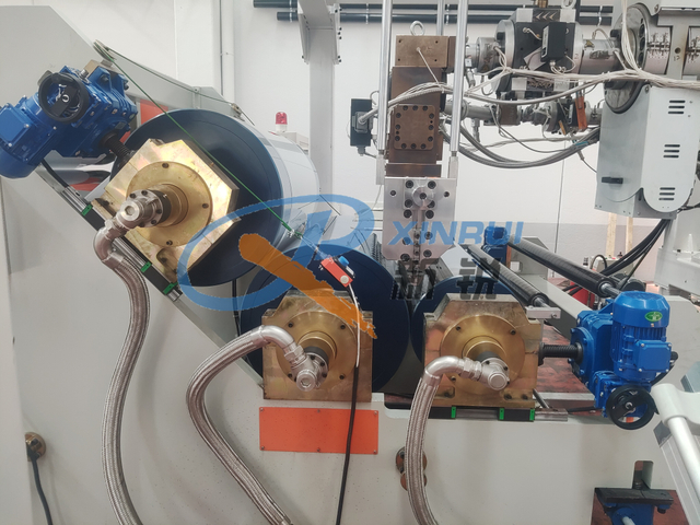 Машина для изготовления термоформовочных листов 0,3-2 мм PP PE PS 